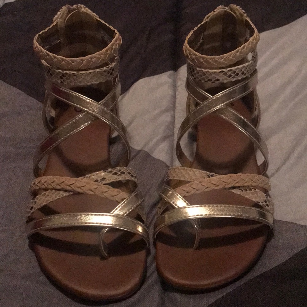 So Gladiator Sandals with Original Box - Picture 2 of 8